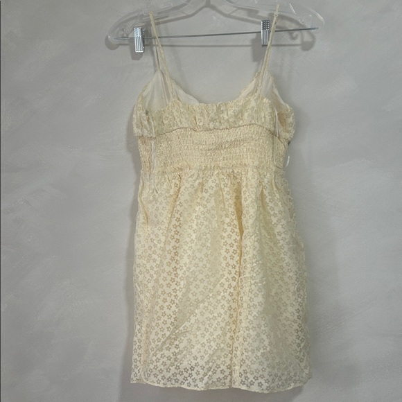Urban Outfitters Riley Babydoll Mini Dress Sheer butter yellow burnout sz small - Picture 8 of 9